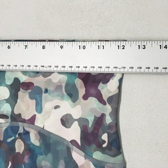 SPANX Booty Boost Active Printed 7/8 Leggings Painted Camo Women's Small - Picture 5 of 14